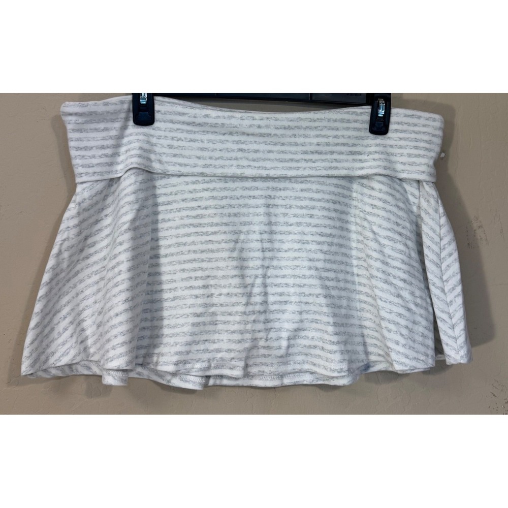 No Boundaries Skort Women XL 16-18 White Grey Striped Foldover Waist Stretch NEW